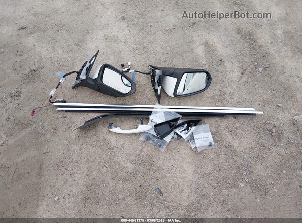 W1N4M4HB9PW277233 2023 MERCEDES-BENZ GLB-CLASS White ხელსაწყოთა პანელის ხედი