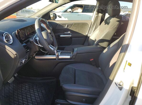 W1N4N4HB6RJ618097 2024 MERCEDES-BENZ GLA White Front interior view