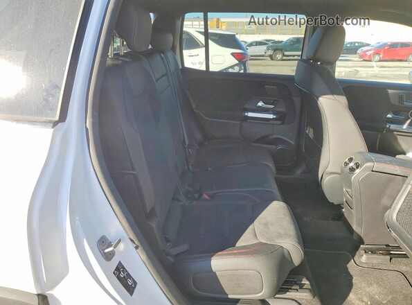 W1N9M1DB2PN062132 2023 MERCEDES-BENZ EQB White Widok wnętrza z tyłu