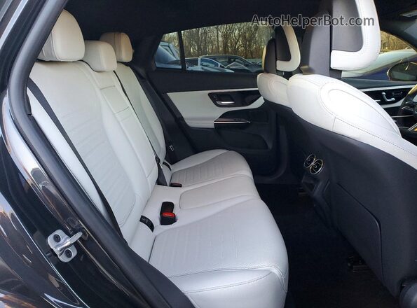 W1NKJ4HB0RF101528 2024 MERCEDES-BENZ GLC-CLASS Black Սալոնի հետևի տեսք