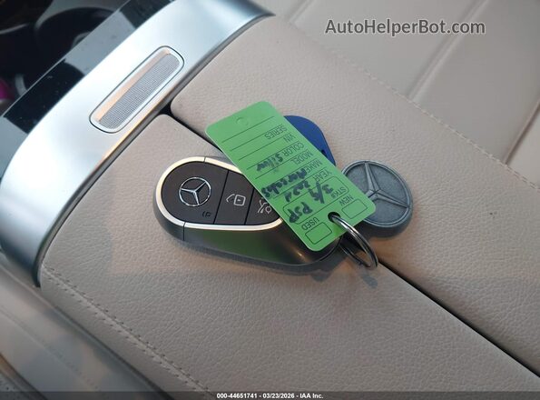W1NKM4HB0RF178813 2024 MERCEDES-BENZ GLC 300 Gray Dashboard view