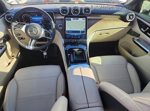 W1NKM4HB2PU012219 2023 MERCEDES-BENZ GLC-CLASS White Vista del salpicadero