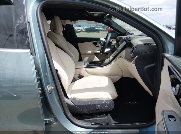 W1NKM4HB3SF246222 2025 MERCEDES-BENZ GLC 300 Light Blue Вид салона спереди
