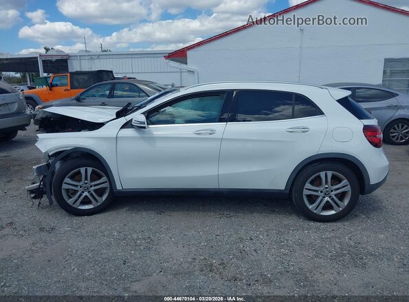W1NTG4EB6LU030863 2020 MERCEDES-BENZ GLA 250 White Widok wnętrza 360 stopni