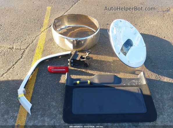 W1NWH1AB0SX001077 2025 MERCEDES-BENZ G 550 White Vista del cuadro de instrumentos