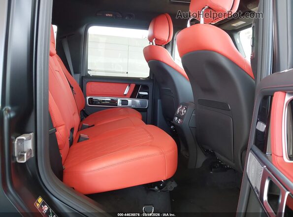 W1NWM0AB7TX071182 2026 MERCEDES-BENZ G 580E Black Widok naklejki z numerem VIN