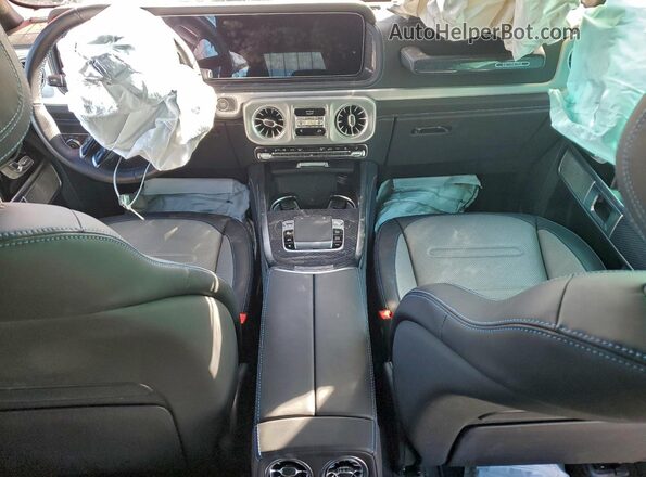 W1NWM0AB9SX028686 2025 MERCEDES-BENZ G-CLASS Gray Widok deski rozdzielczej