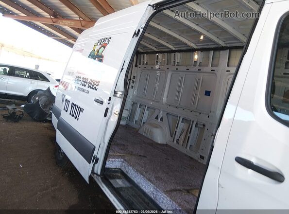 W1Y4NCHY7RT179031 2024 MERCEDES-BENZ SPRINTER White VIN კოდის სტიკერის ხედი