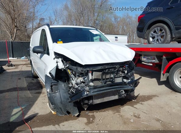 W1YV0BEY9P4289474 2023 MERCEDES-BENZ METRIS Белый Вид спереди