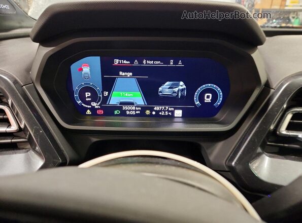 WA122AFZ7RP004978 2024 AUDI Q4 Gray Widok zestawu wskaźników