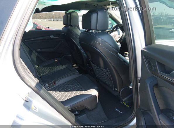 WA124AFY7P2127840 2023 AUDI SQ5 Gray VIN կոդի պիտակի տեսք