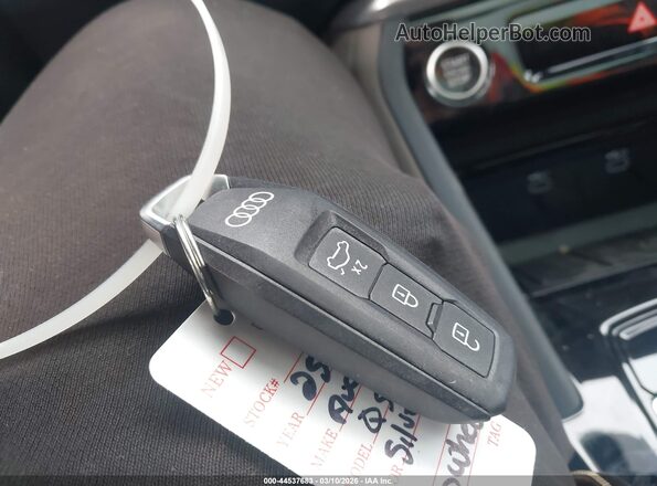 WA12AAGU4S2109731 2025 AUDI ALL Gray Dashboard view
