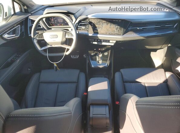 WA13UBFZ3SP043495 2025 AUDI Q4 White 