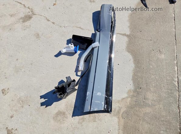 WA13UBFZ8RP060030 2024 AUDI Q4 Серый Вид подкапотного пространства