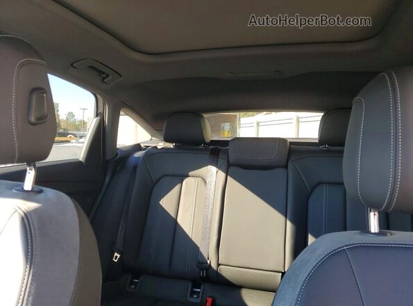 WA142BFZ3PP046897 2023 AUDI Q4 White Հետևի նստատեղերի տեսք