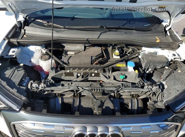 WA142BFZ3PP046897 2023 AUDI Q4 White Շարժիչի բաժամունքի տեսք