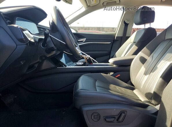 WA14AAGEXRB046212 2024 AUDI Q8 Black Սալոնի դիմացի տեսք