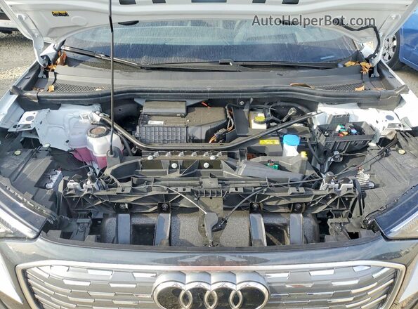 WA14UBFZ0SP035584 2025 AUDI Q4 White 