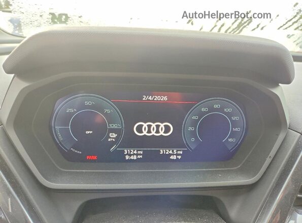 WA14UBFZ1SP054032 2025 AUDI Q4 Белый 