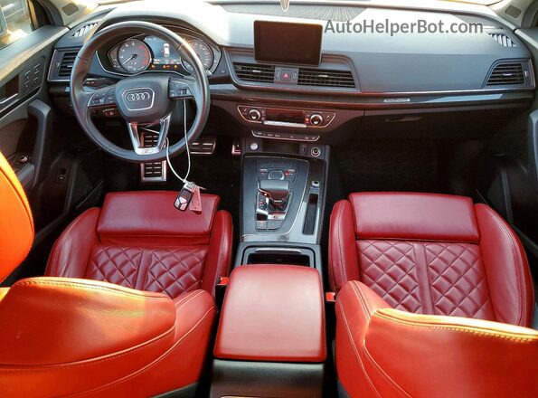 WA1A4AFY2J2094474 2018 AUDI SQ5 Gray Առջևի վահանակի տեսք