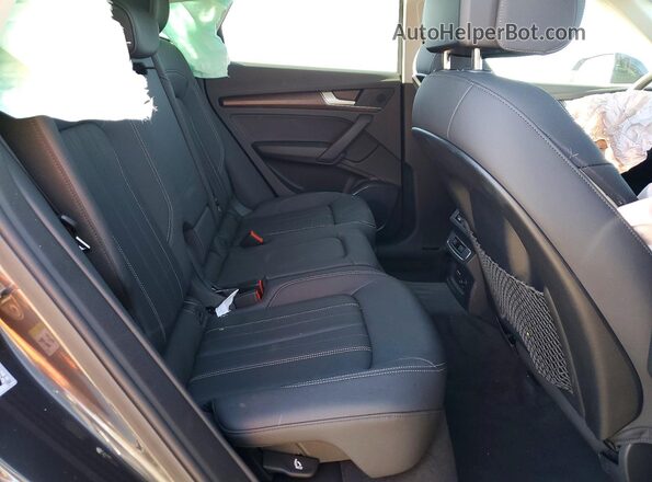 WA1AAAFY1M2132242 2021 AUDI Q5 Black Widok wnętrza z tyłu