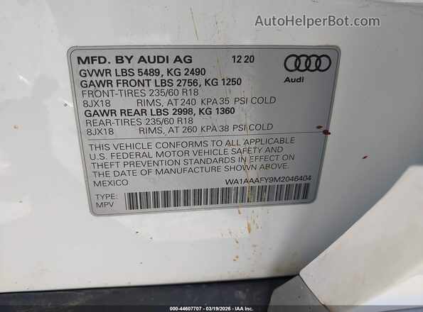 WA1AAAFY9M2046404 2021 AUDI Q5  Vista del compartimento del motor