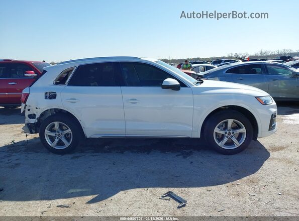 WA1AAAFY9M2046404 2021 AUDI Q5  Vista interior de 360 grados