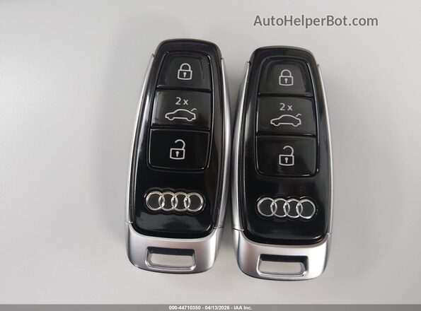 WA1AAAGE2MB016231 2021 AUDI E-TRON White Dashboard view