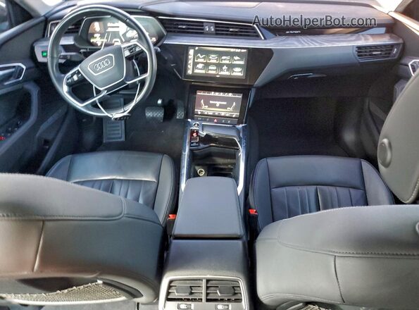 WA1AAAGE3MB024869 2021 AUDI E-TRON Black Dashboard view