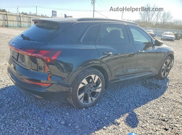 WA1AAAGE8MB014371 2021 AUDI E-TRON Черный Задняя правая четверть