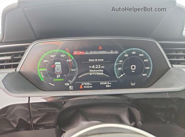WA1AAAGE8MB018548 2021 AUDI E-TRON Black ხელსაწყოთა პანელის ხედი