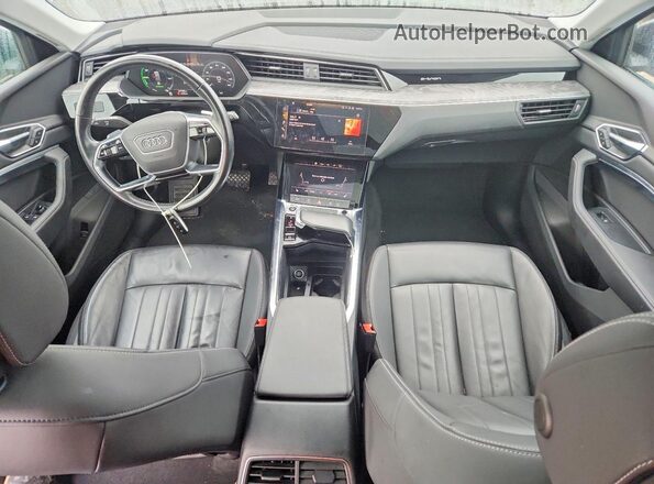 WA1AAAGE8MB018548 2021 AUDI E-TRON Black წინა პანელის ხედი