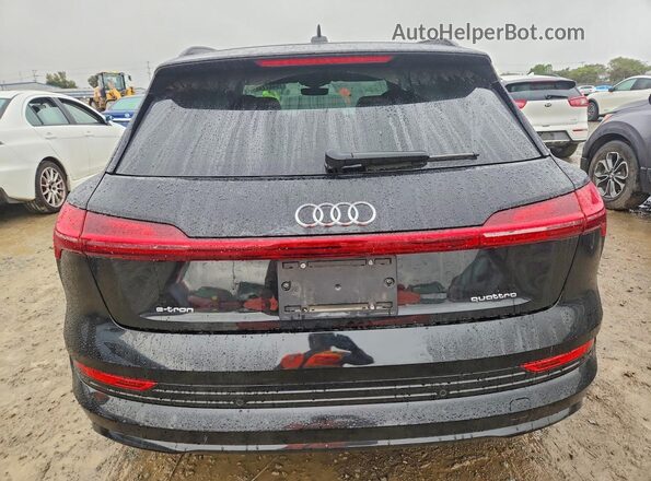 WA1AAAGE8MB018548 2021 AUDI E-TRON Black უკანა ხედი