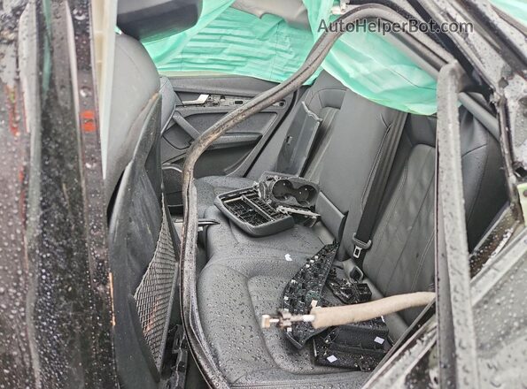 WA1ABAFY0S2033924 2025 AUDI Q5 Black Vista interior trasera
