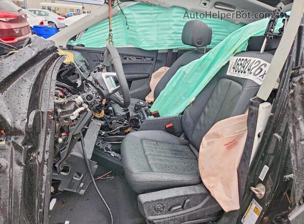 WA1ABAFY0S2033924 2025 AUDI Q5 Black Vista interior delantera