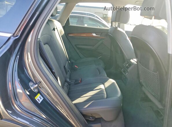 WA1ABAFY8R2104412 2024 AUDI Q5 Gray Սալոնի հետևի տեսք