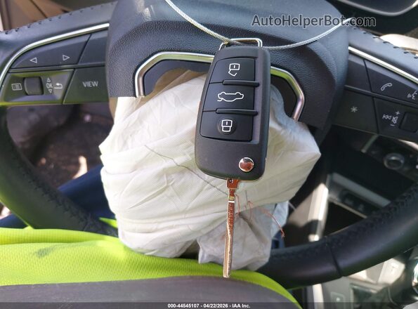 WA1AECF31K1076150 2019 AUDI Q3 White Widok deski rozdzielczej