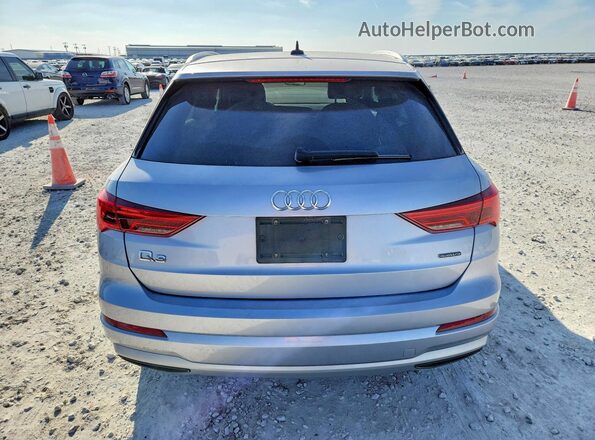WA1AECF31K1079193 2019 AUDI Q3 Silver Rear view