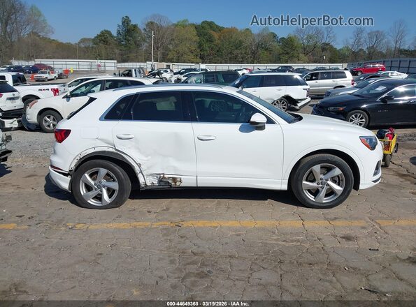 WA1AECF36K1072675 2019 AUDI Q3 White Вид задньої частини салону