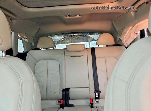 WA1AECF39K1075585 2019 AUDI Q3 Black 