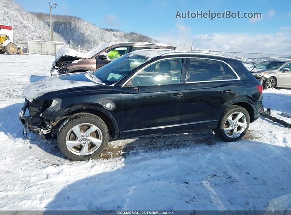 WA1AECF39K1079703 2019 AUDI Q3 Black 