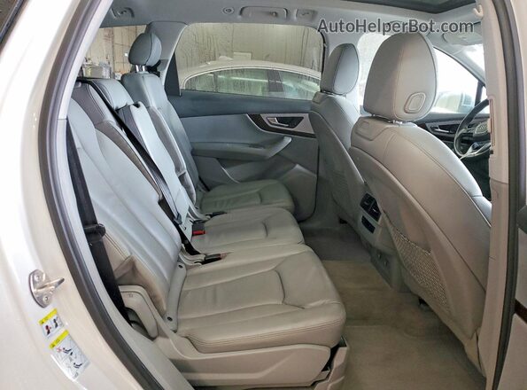WA1AHAF70KD023405 2019 AUDI Q7 White 