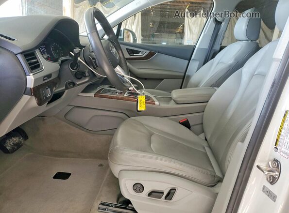 WA1AHAF70KD023405 2019 AUDI Q7 White 