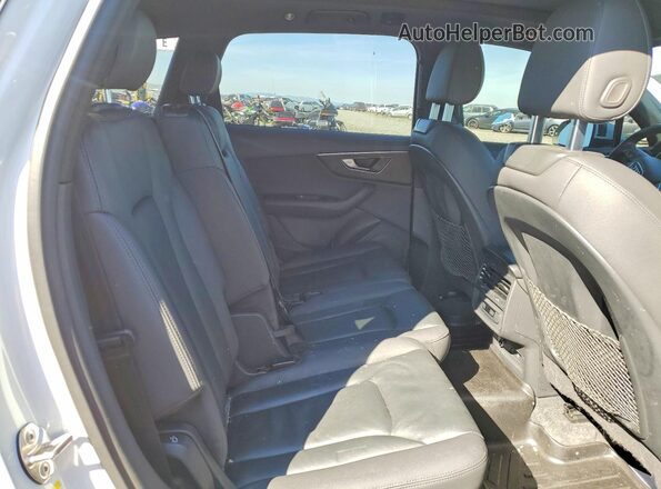 WA1AJAF70MD030250 2021 AUDI Q7 White უკანა სალონის ხედი