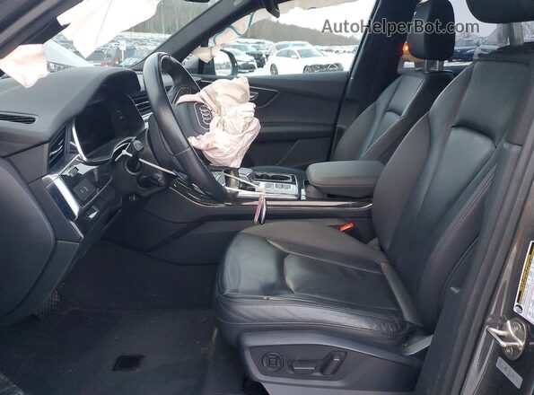WA1AJAF79MD015620 2021 AUDI Q7 Gray წინა სალონის ხედი