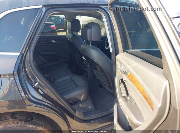 WA1ANAFY2L2023324 2020 AUDI Q5 Gray VIN sticker view