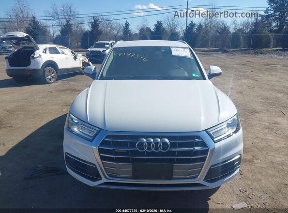 WA1ANAFY3K2114715 2019 AUDI Q5 Белый Вид задней части салона