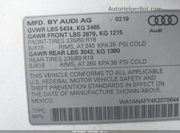 WA1ANAFY4K2070644 2019 AUDI Q5 White Vista del compartimento del motor