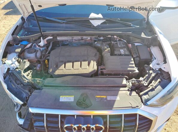 WA1AUCF38M1087975 2021 AUDI Q3 White Սալոնի հետևի տեսք