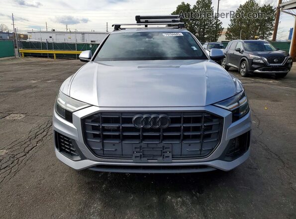 WA1AVAF11KD017312 2019 AUDI Q8 Серебряный Вид спереди